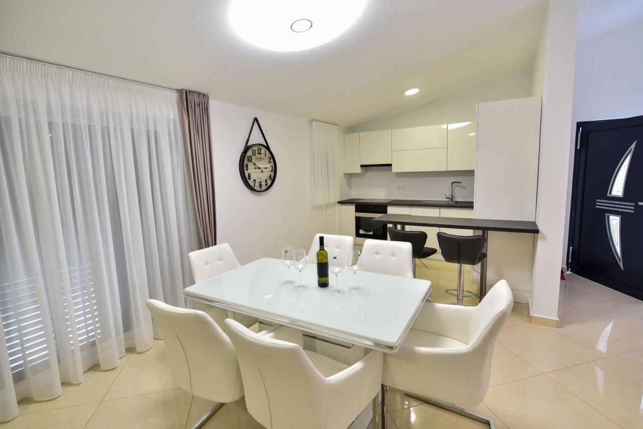 Sana Apartment